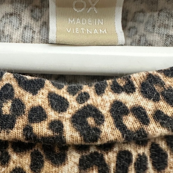 3 for $20 – Mix & Match Michael Kors Leopard Print T-Shirt - Picture 7 of 9